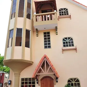 Jensen Hostal